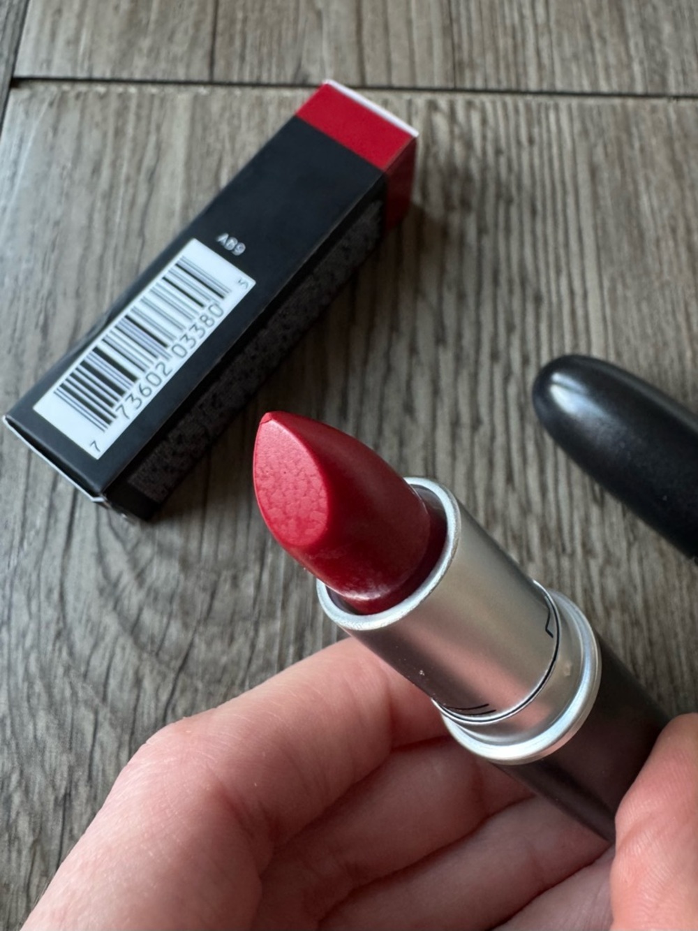 MAC Lady Bug Lipstick | Original Lustre Formula | NIB - Picture 6 of 6